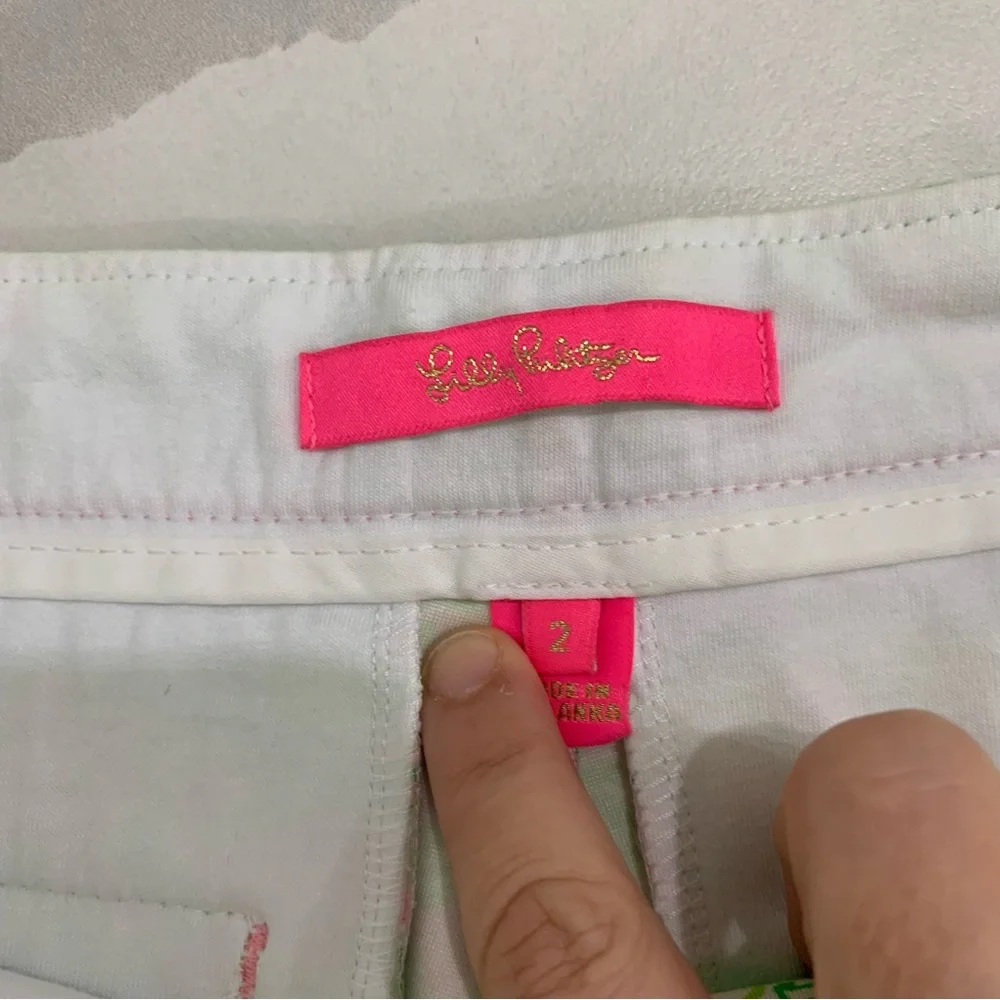 Lilly Pulitzer Shorts Women 2 Darci Knit Short Mandevilla Pineapple Scallop Hem